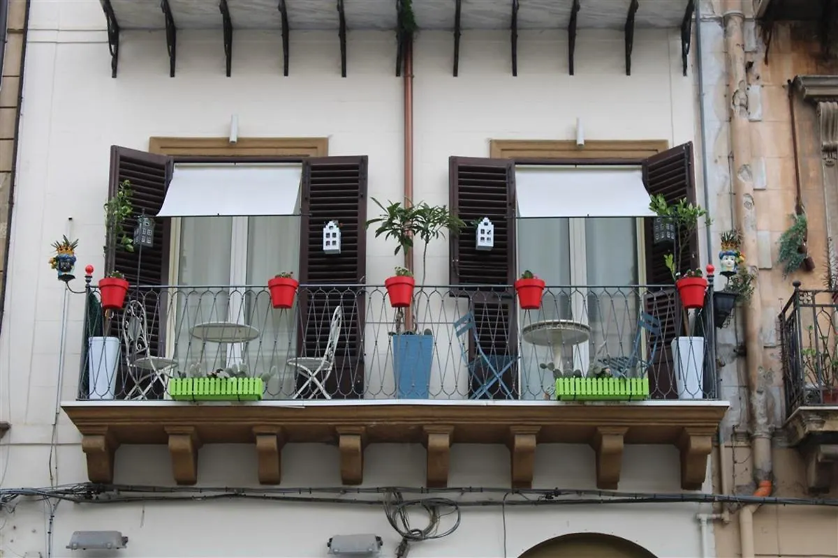 Green House Apartment Al Massimo باليرمو 0*,  إيطاليا
